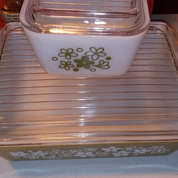Vintage Pyrex Fridgie Lot!! - Picture 2 of 3